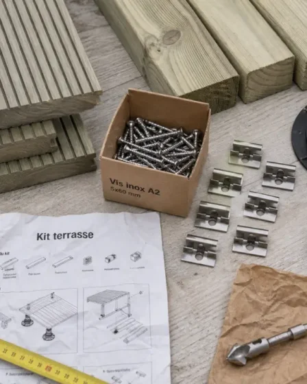 Kit terrasse : lames rainurées, lambourdes pin autoclave et visserie inox A2