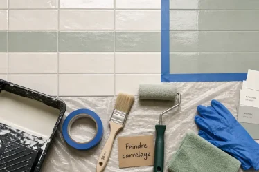 Peinture carrelage murale brillante : résine ou sous-couche