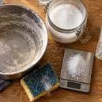 Acide citrique vinaigre blanc : détartrage sans odeur avec casserole entartrée